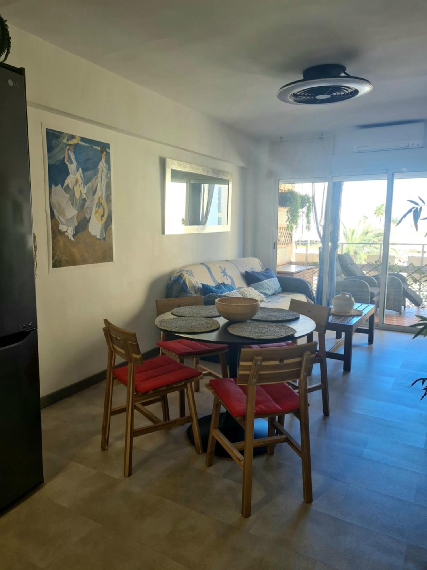 Apartamento Mediterraneo Tranquilo Y Familiar Lägenhet Valencia Exteriör bild