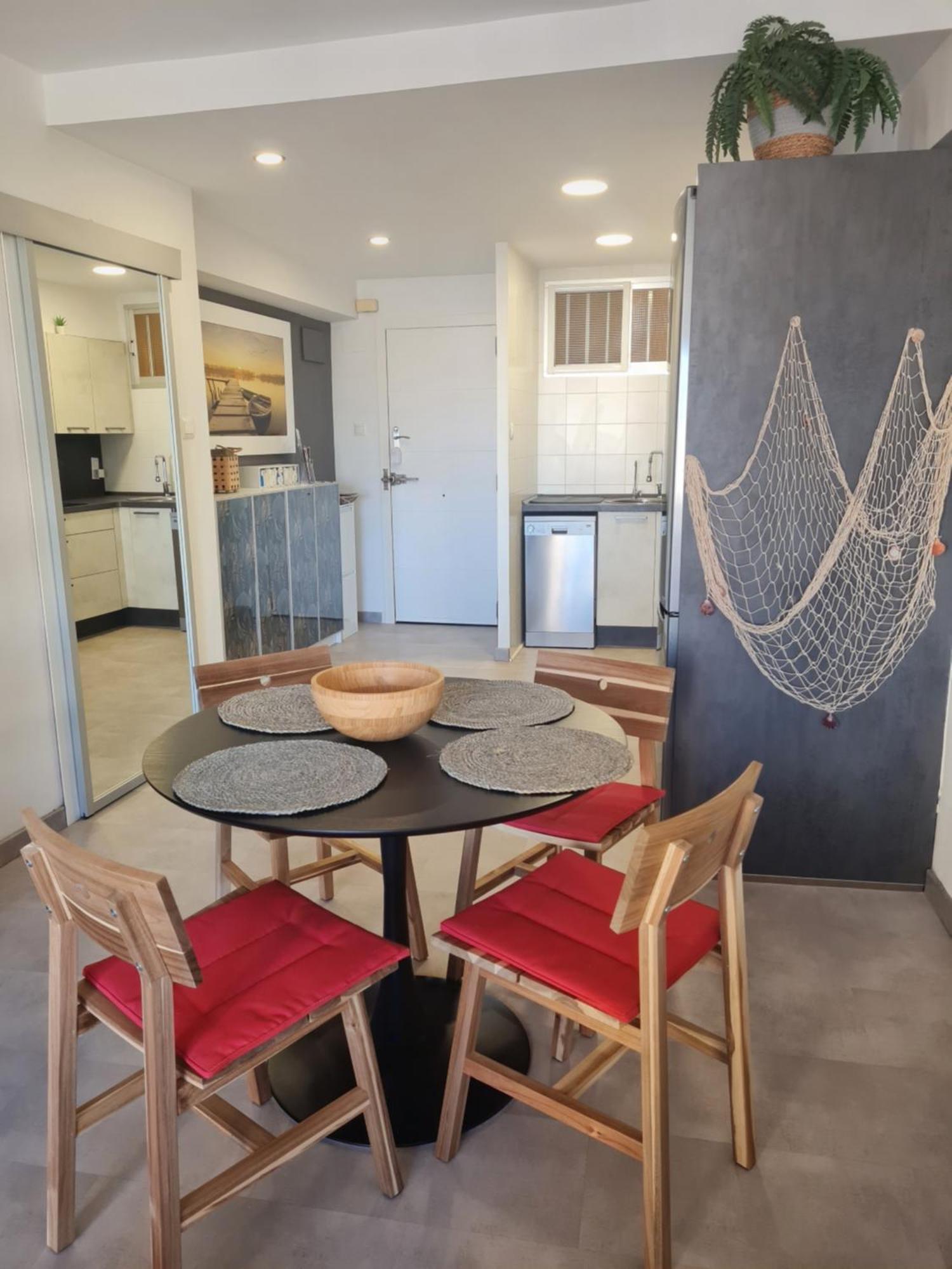 Apartamento Mediterraneo Tranquilo Y Familiar Lägenhet Valencia Exteriör bild