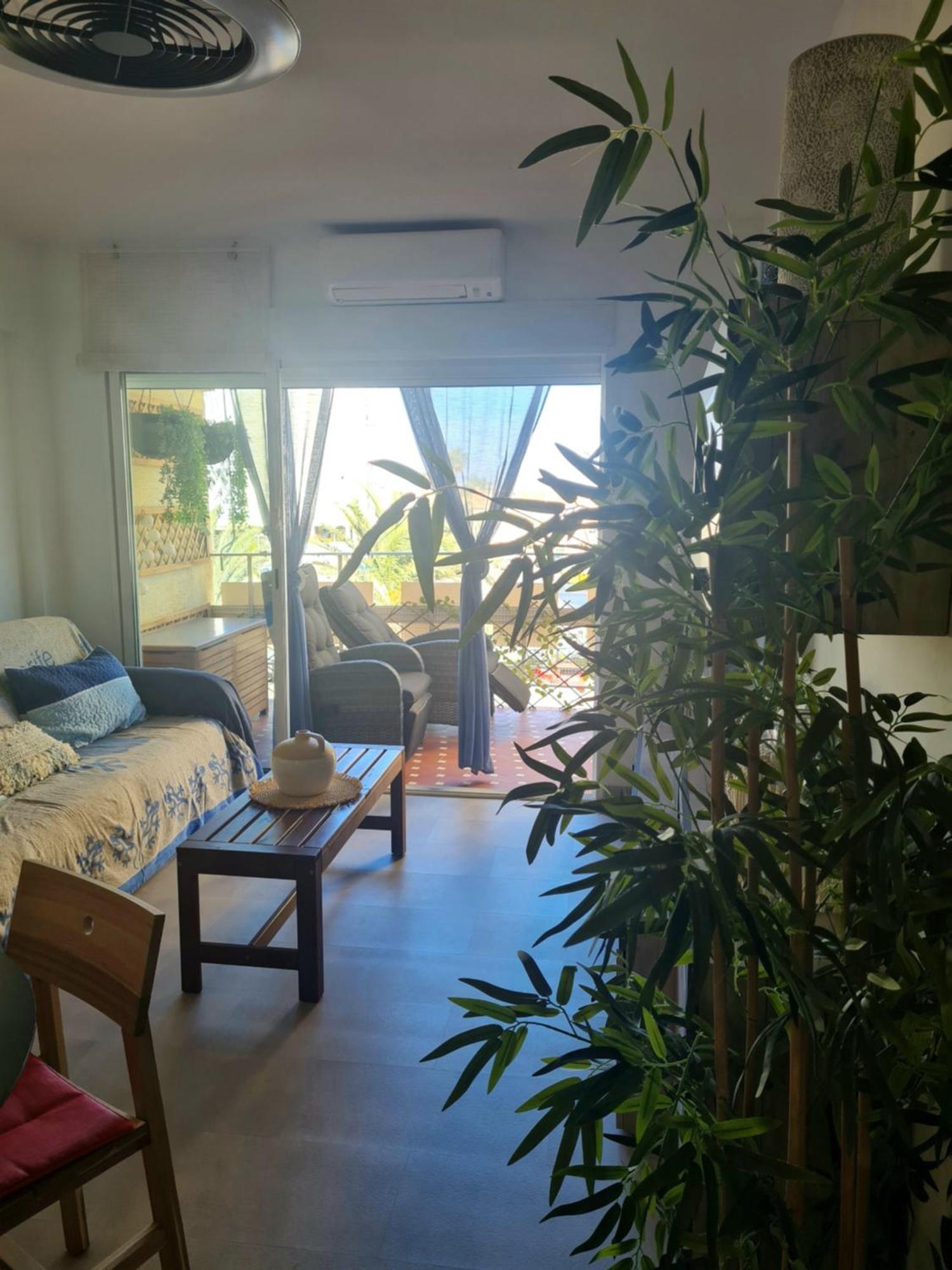 Apartamento Mediterraneo Tranquilo Y Familiar Lägenhet Valencia Exteriör bild