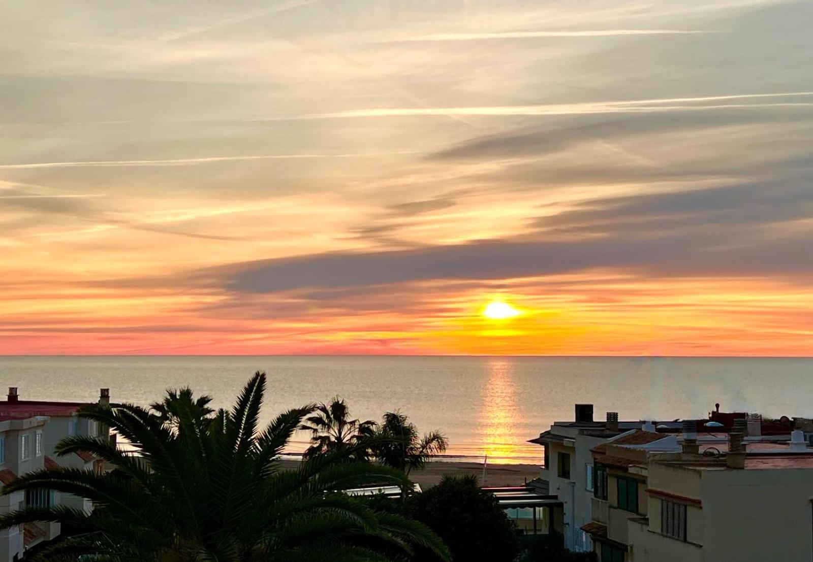 Apartamento Mediterraneo Tranquilo Y Familiar Lägenhet Valencia Exteriör bild