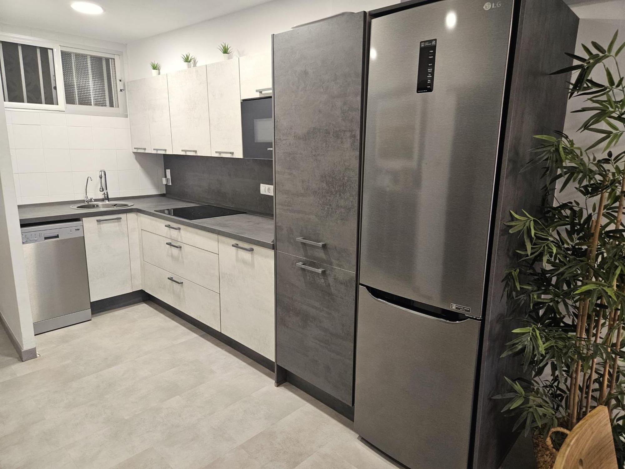 Apartamento Mediterraneo Tranquilo Y Familiar Lägenhet Valencia Exteriör bild