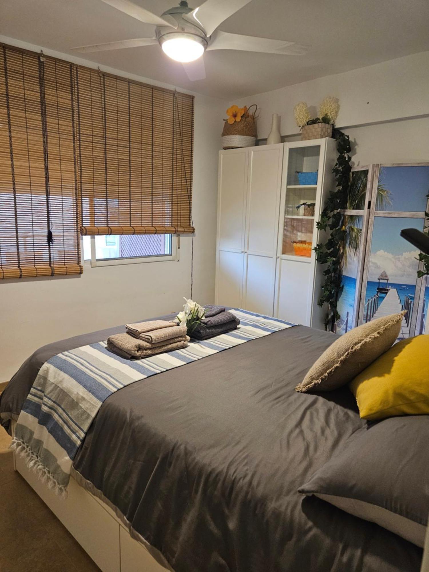 Apartamento Mediterraneo Tranquilo Y Familiar Lägenhet Valencia Exteriör bild